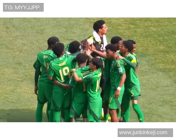 越南U23队迎战朝鲜队展现青春风采激烈对决引人瞩目